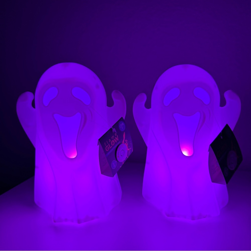 Flame Glow Halloween Ghosts